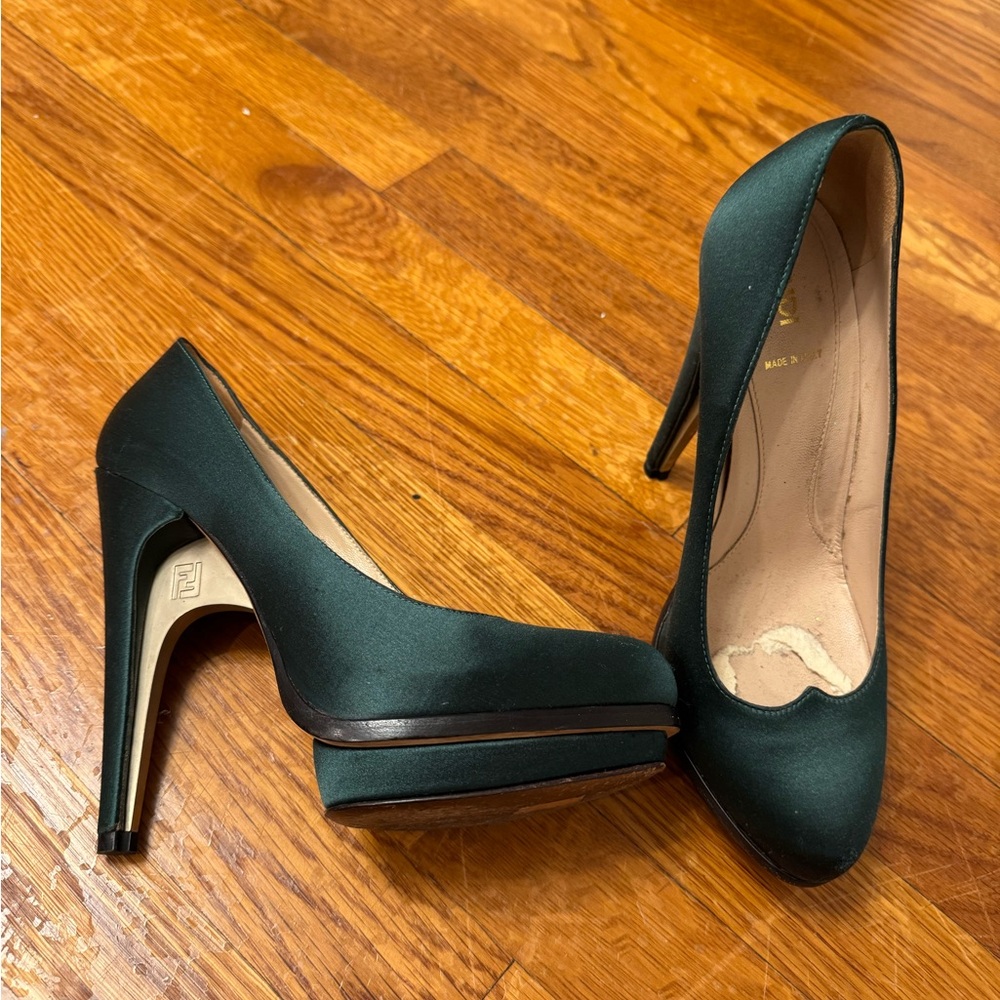 Fendi green satin Italian Heels